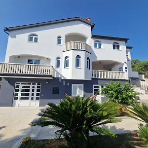 Lora Kraj (Zadar)
