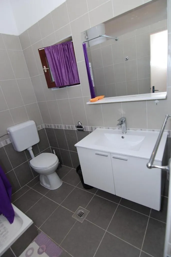 Apartments Kraj, Tratica Beach Kraj  0*, Kraj (Zadar)