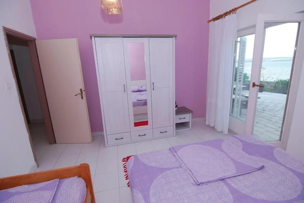 Apartments Kraj, Tratica Beach Kraj